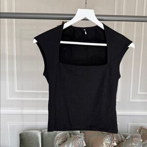 Black Square Neck Cap Sleeve Top Piazza ITALIA size small